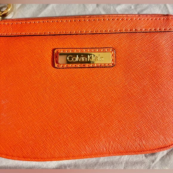 Calvin Klein small orange wristlet and bee wristlet - Picture 5 of 9